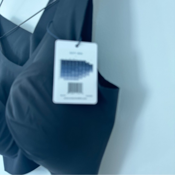 Chic Black V-Neck Women's Bra Top - Picture 8 of 9